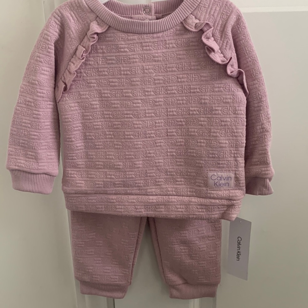 Calvin Klein beautiful baby girl set.